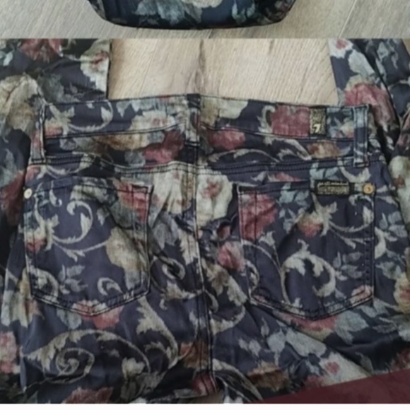 COPY - The Skinny in Floral Chintz - Picture 4 of 4